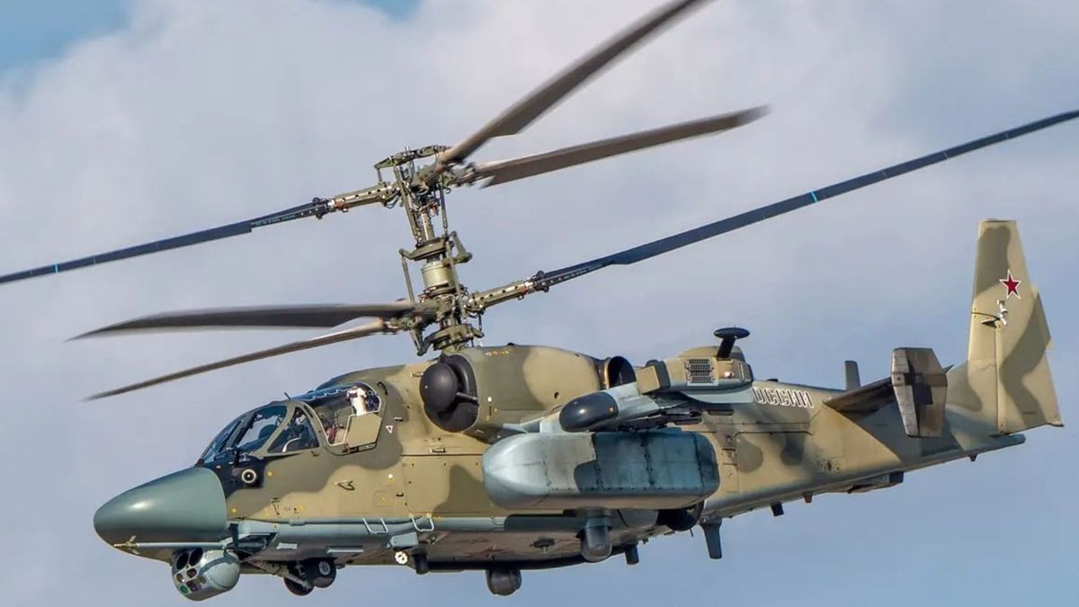 Росія посилює свої війська на півдні України модифікованими вертольотами Ка-52