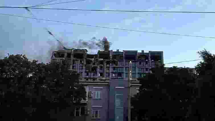 Росіяни влучили балістичними ракетами в багатоповерхівку і будівлю СБУ у Дніпрі