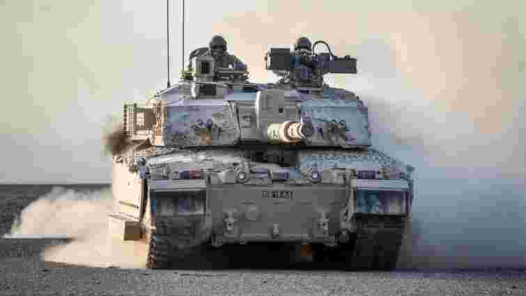 Велика Британія списала десятки танків, бо не вірила у можливість війни, – The Times
