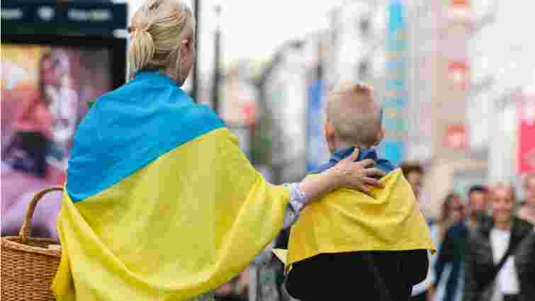 Мінекономіки уточнило, скільки українців перебуває за кордоном через агресію Росії