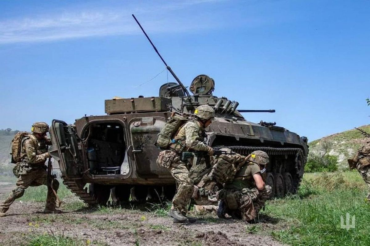 Під тиском ЗСУ росіяни відійшли з позицій поблизу Бахмута