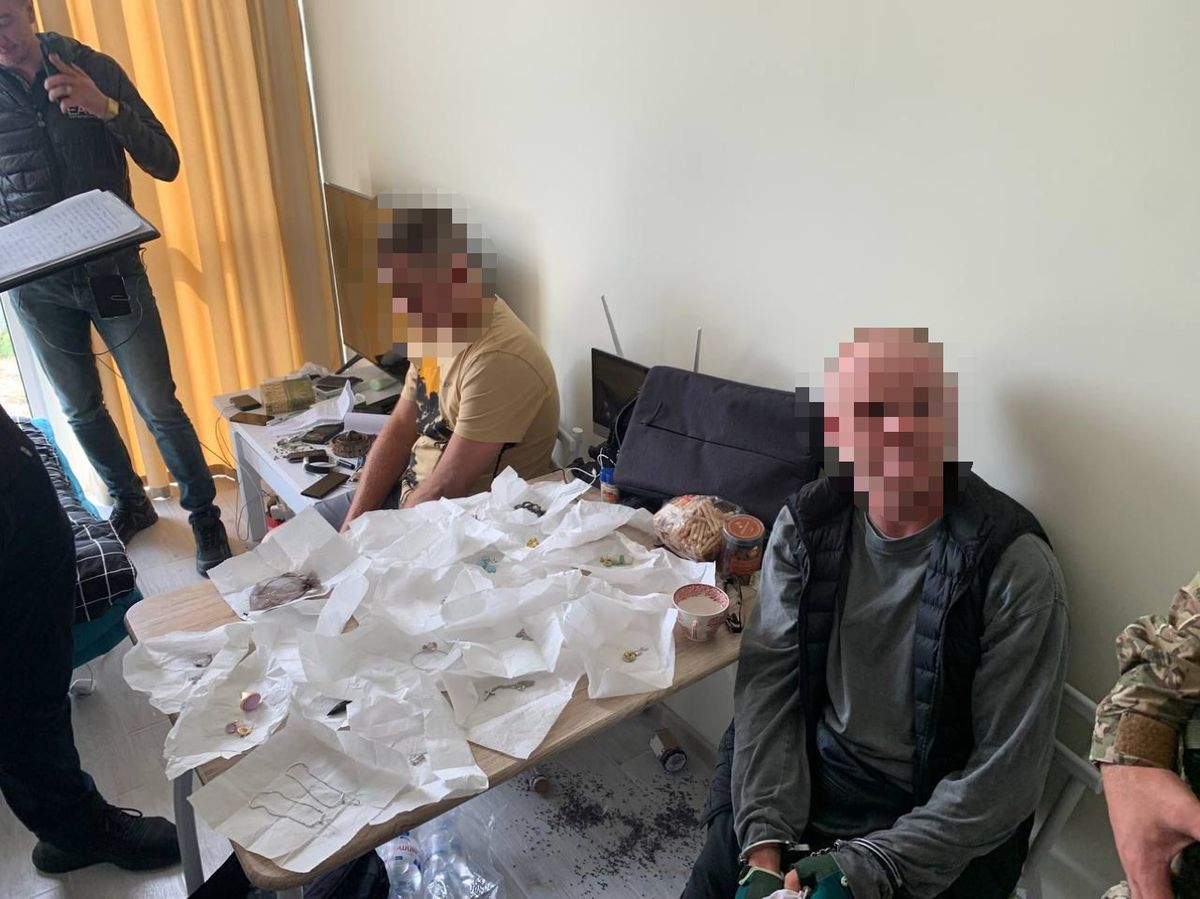 На Закарпатті затримали злочинців, які обікрали будинок екс-гравця ФК «Шахтар» 