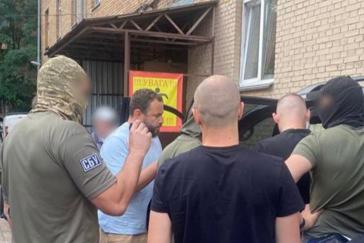 СБУ і ДБР провели обшуки в нардепа Олександра Дубінського