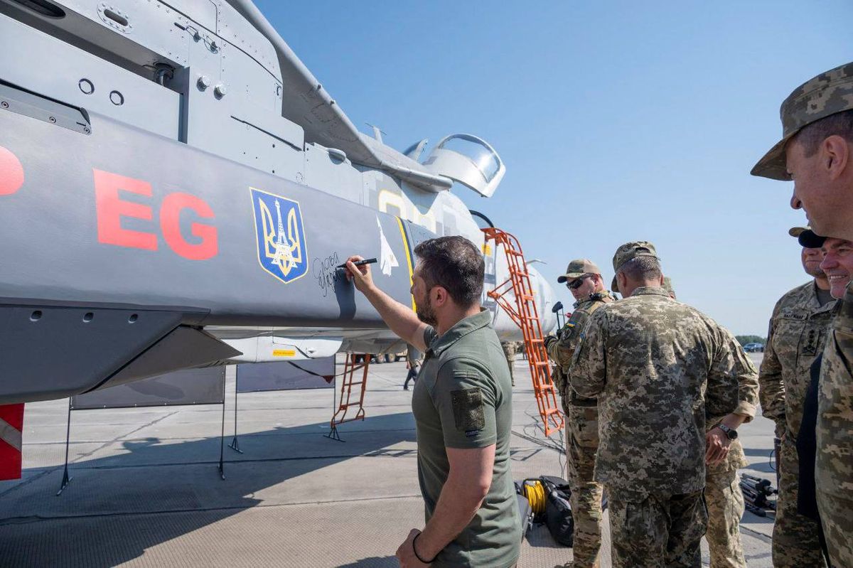 Перші далекобійні ракети SCALP прибули до України