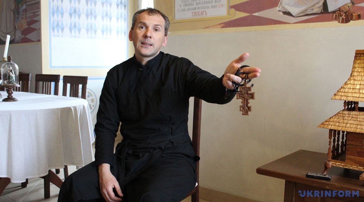 Ужгородський священик вибачився за заклик молитись за примирення росіян і українців