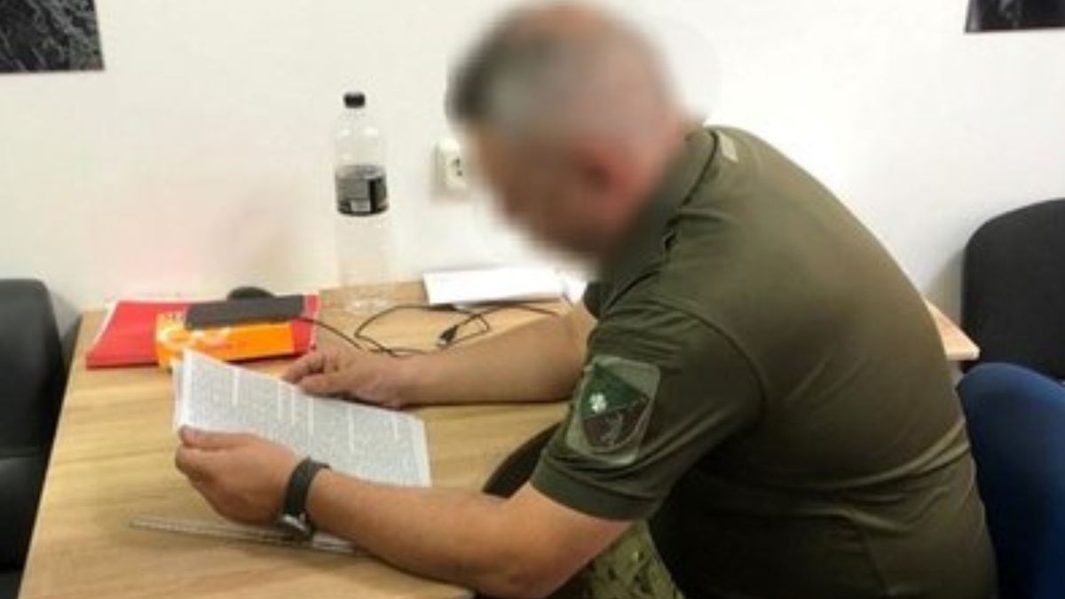 Суд арештував на два місяці військового комісара із Закарпаття