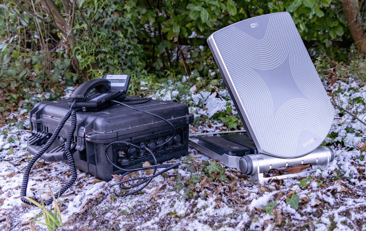 Україна отримає 100 шведських терміналів супутникового інтернету Satcube
