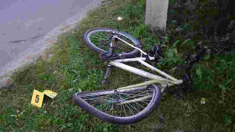 15-річний хлопець за кермом легковика збив велосипедиста на Львівщині