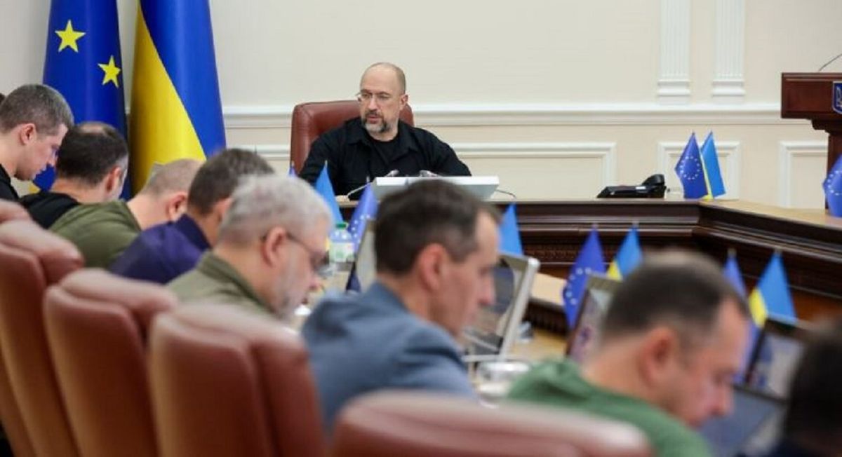Кабмін затвердив розмір щомісячних доплат для захисників під час війни