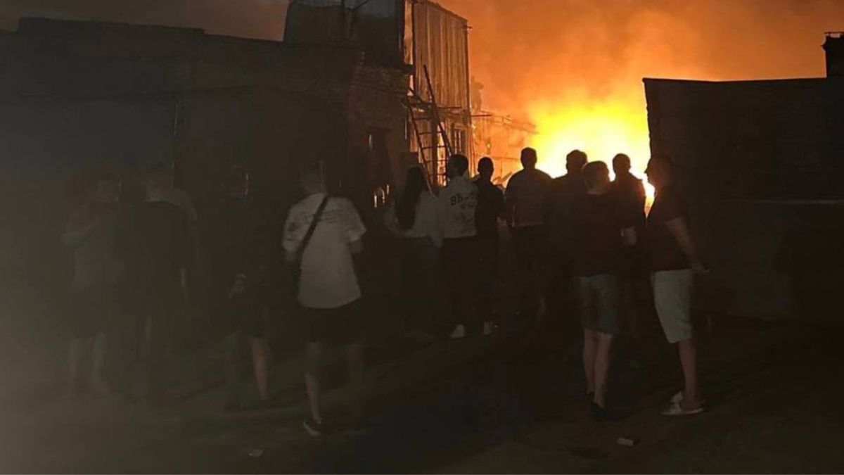 Під Москвою через вибух спалахнула масштабна пожежа