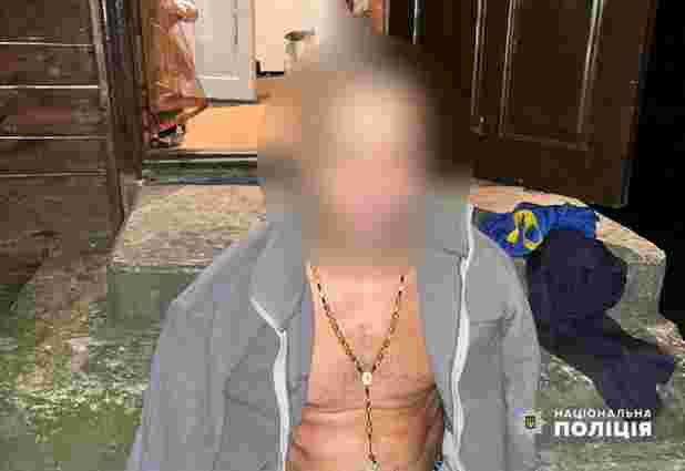 Житель Буковини вбив матір ножем в спину під час сімейної сварки