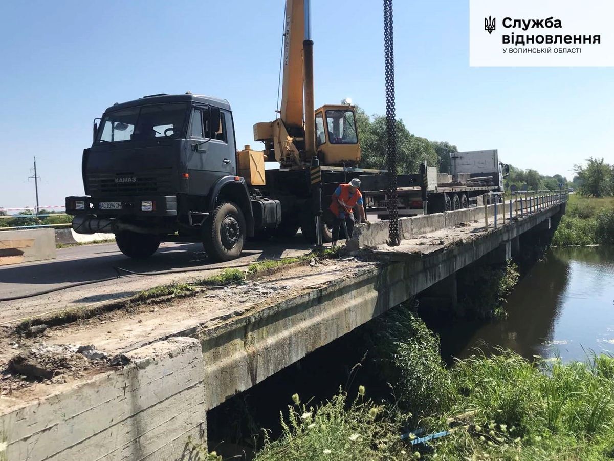 На Волині розпочали ремонт 54-метрового мосту, який не лагодили майже півстоліття