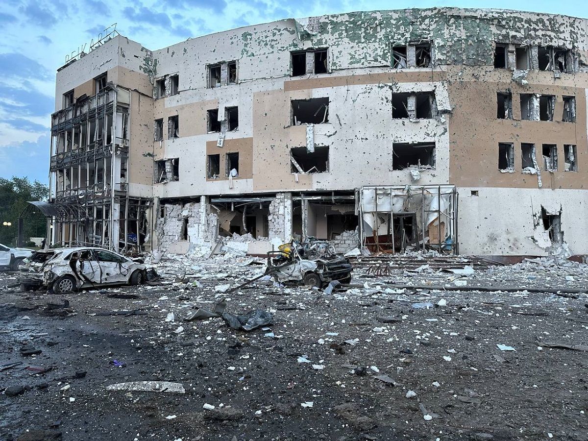 Російські війська знову обстріляли Запоріжжя, є загиблі та постраждалі