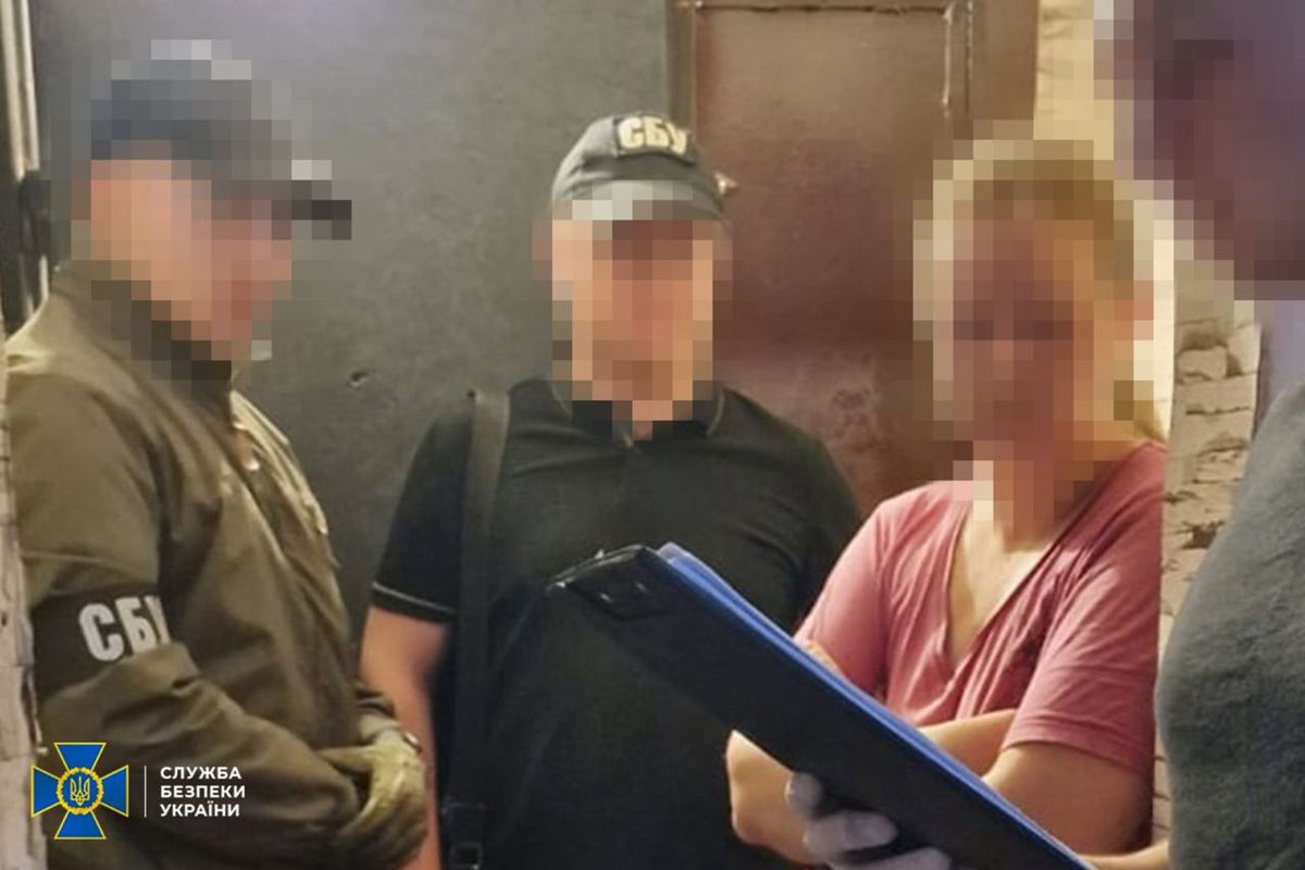 СБУ затримала двох киянок, які поширювали фейки про війну в Україні