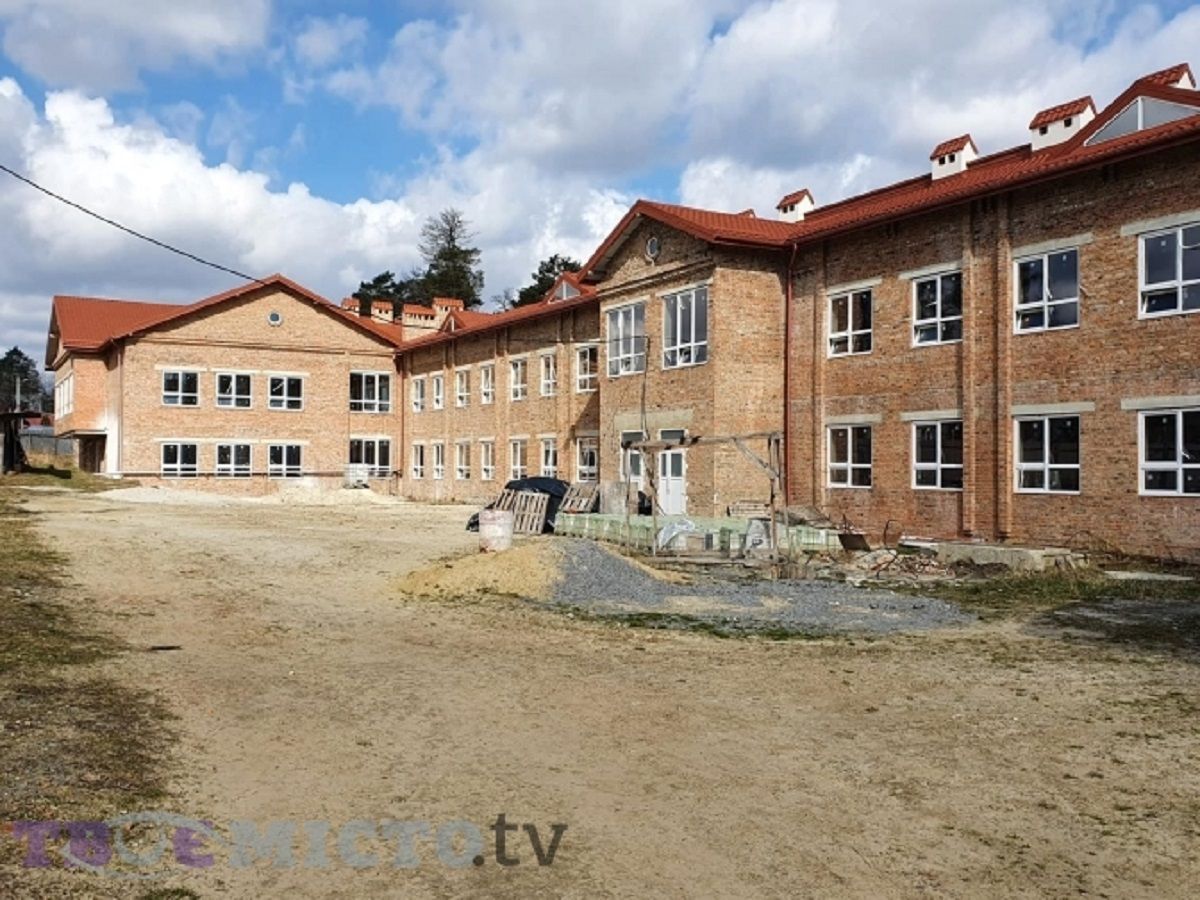 ЄІБ виділив Львівщині 646 млн грн на ремонт шкіл і лікарень