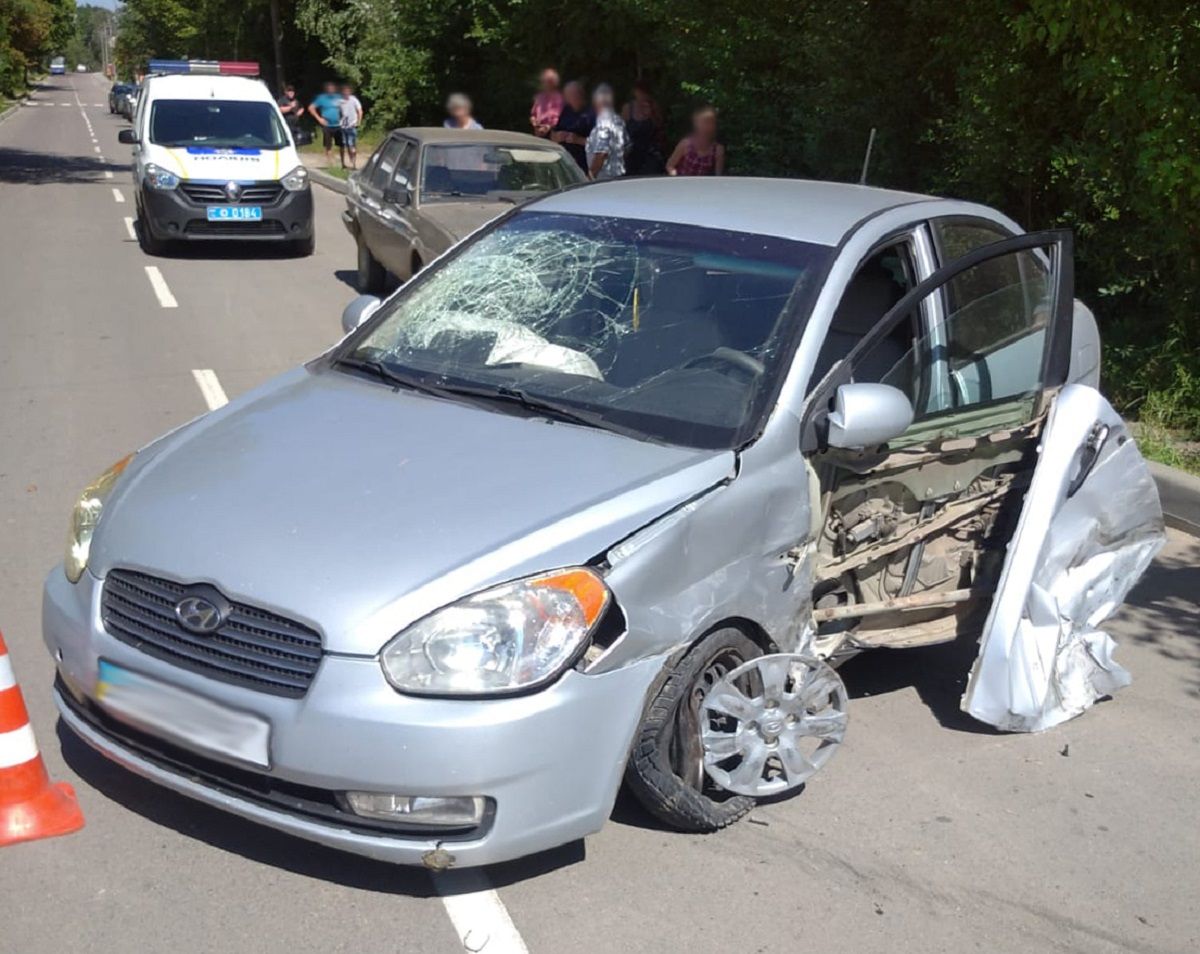 На Львівщині внаслідок зіткнення двох автомобілів травмувалася 5-річна дівчинка