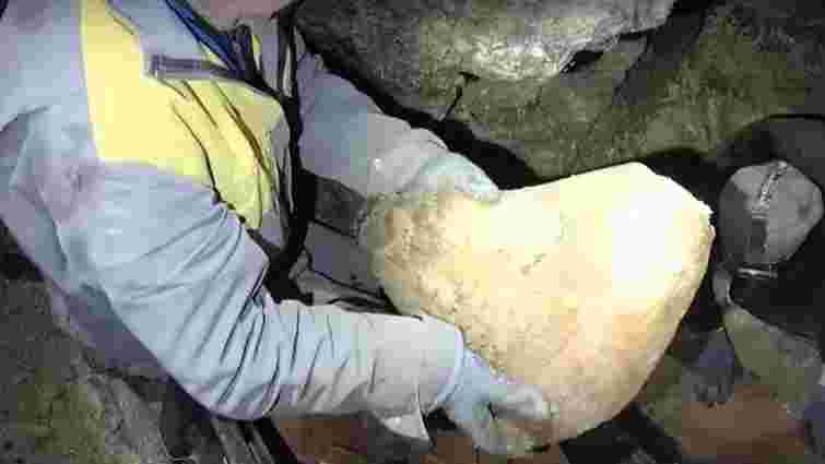 У печері на Тернопільщині знайшли артефакти Трипільської культури
