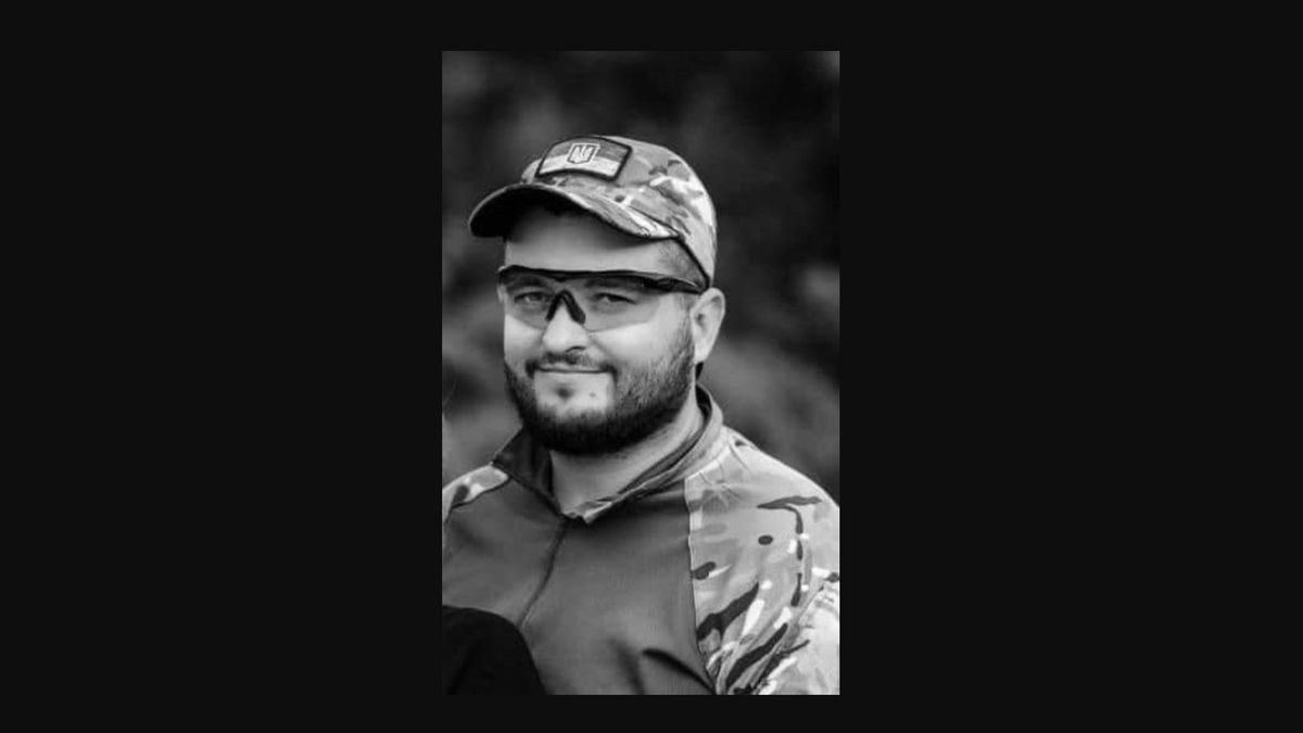 Київський суд пом’якшив запобіжні заходи підозрюваним у вбивстві військового