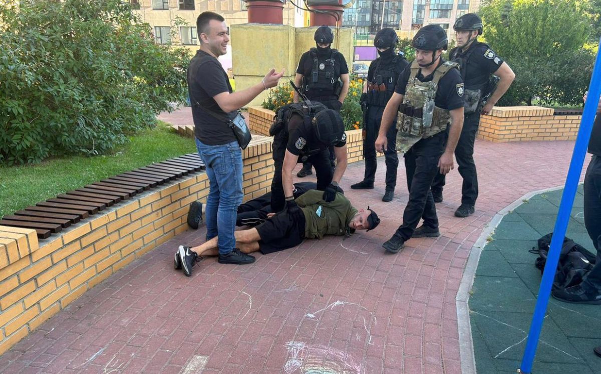 В Києві скоїли замах на заступника голови податкової служби