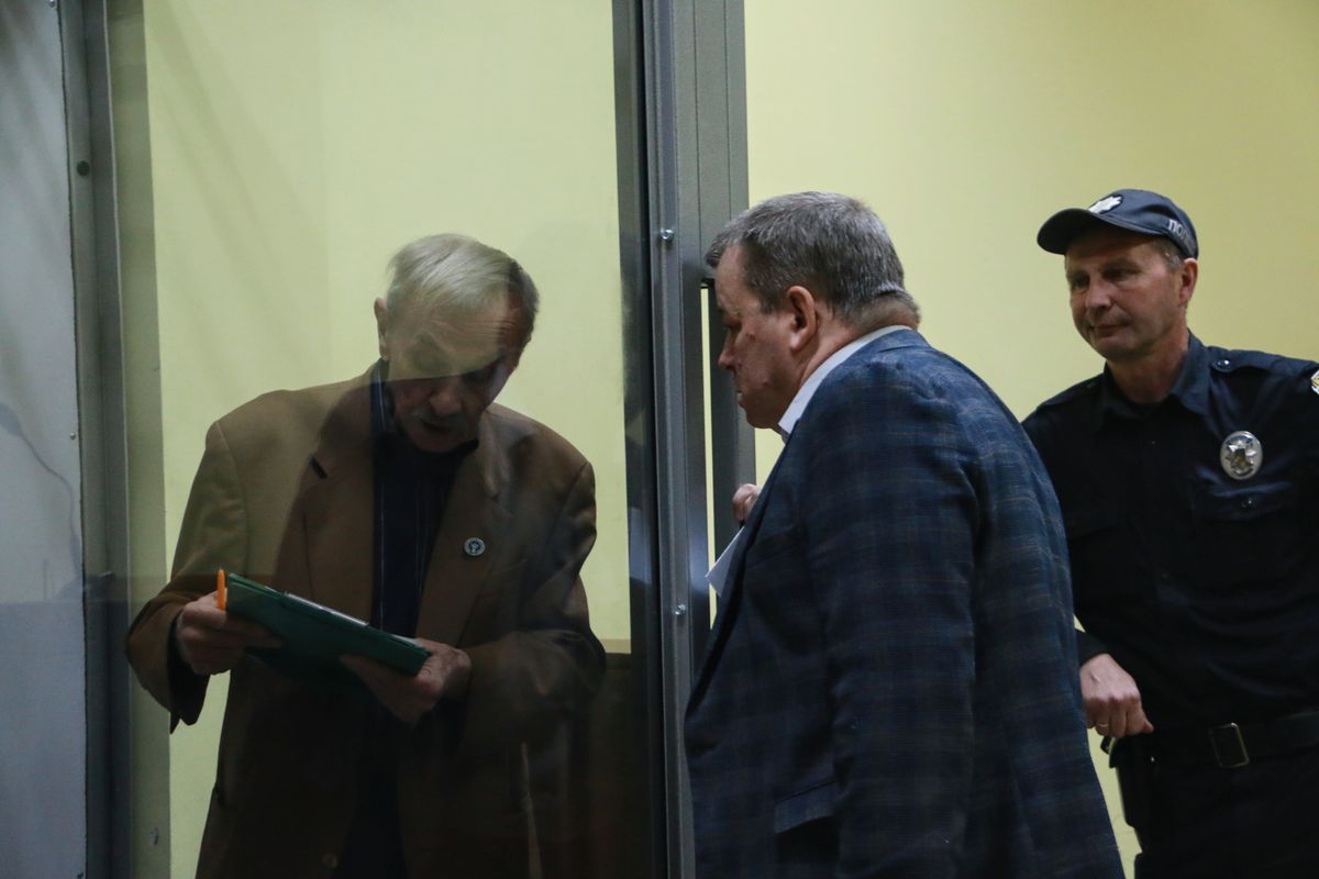 Суд повідомив, хто дав хабар адвокату коригувальника по Яворівському полігону