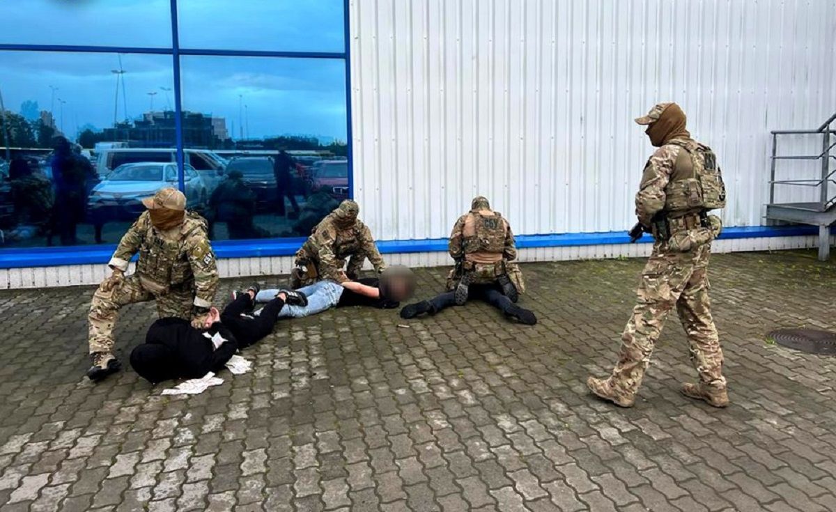 СБУ затримала у Львові банду дезертирів, які займалися рекетом