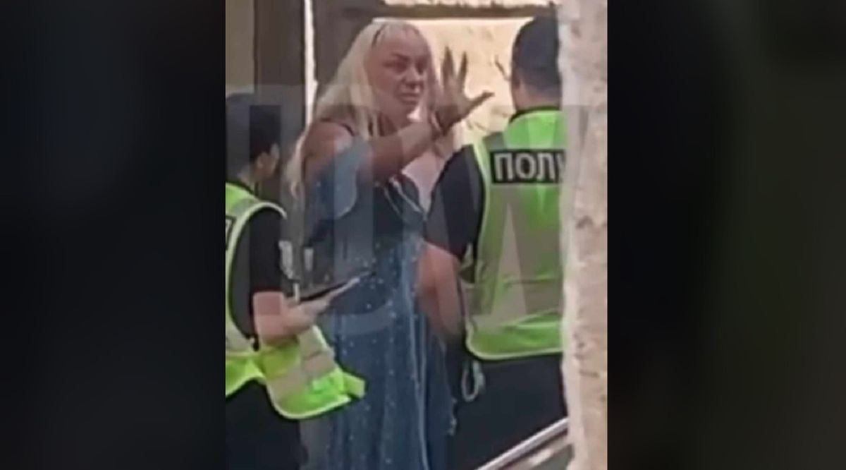 У центрі Львова поліцейські затримали агресивну жінку
