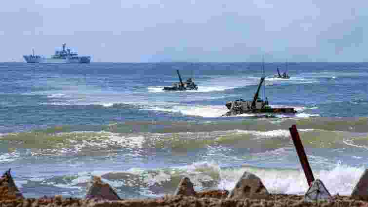 Китай провів навчання з повітряної та морської блокади навколо Тайваню