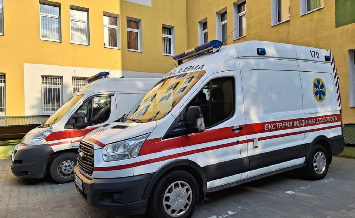 У Львові випадкові перехожі врятували жінку із зупинкою дихання