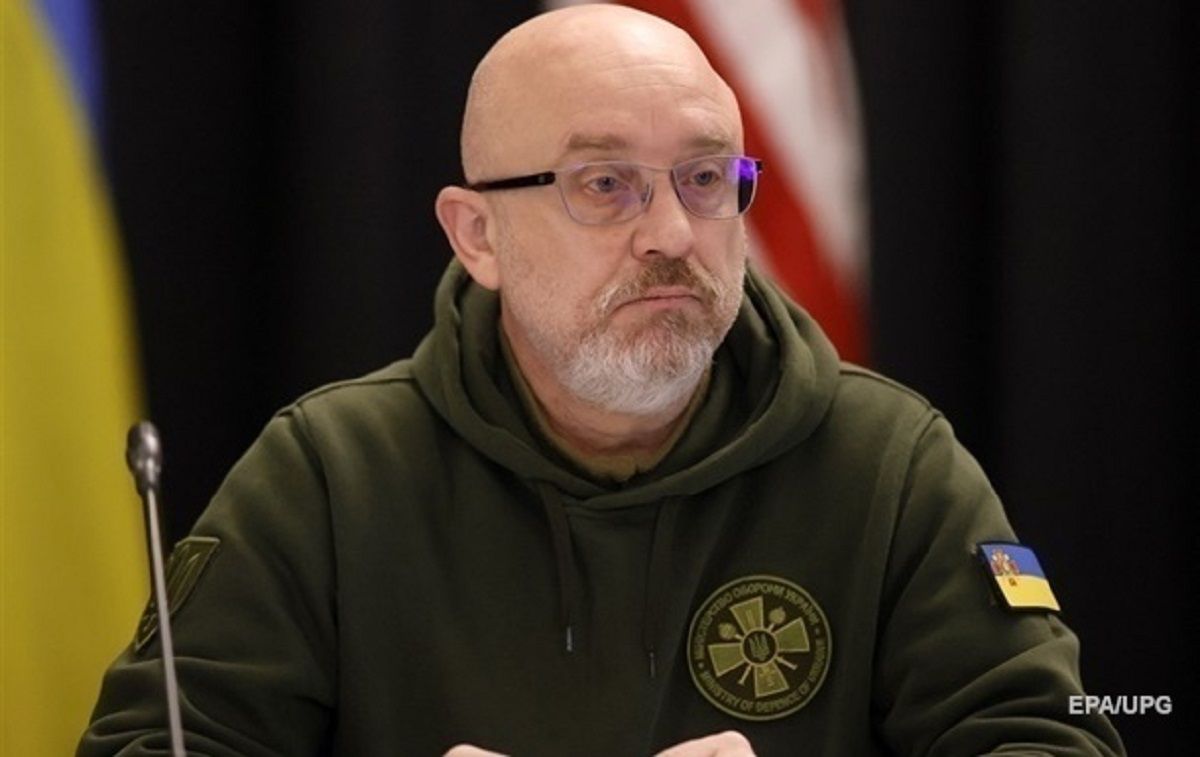 Резніков піде у відставку, якщо підтвердиться схема закупівлі літніх курток для ЗСУ