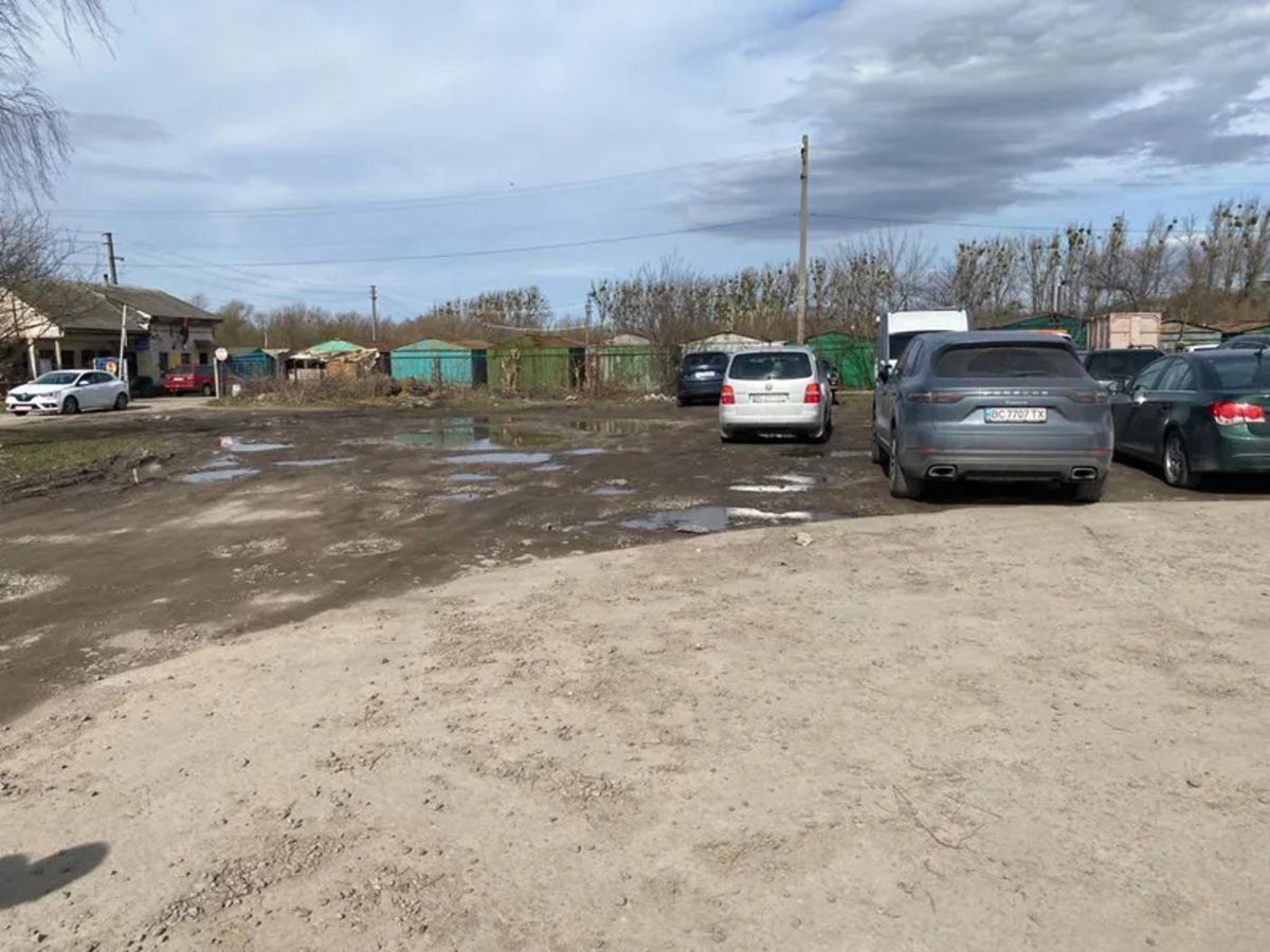 Земельну ділянку в промзоні Львова продали за 2,2 млн грн