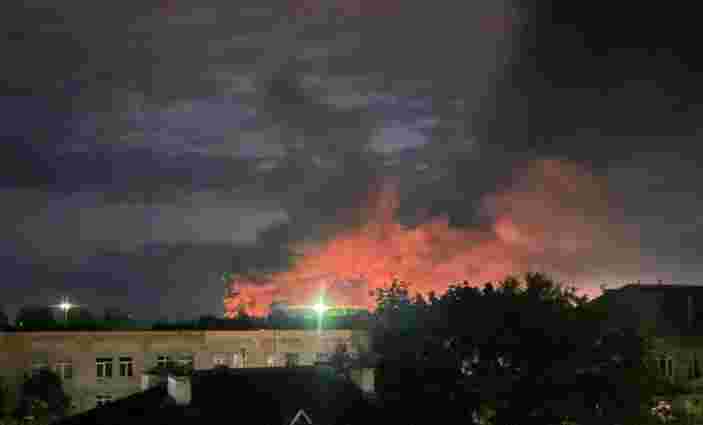 Безпілотники атакували аеродром у Пскові і знищили чотири російські Іл-76 Безпілотники атакували аеродром у Пскові і знищили чотири російські Іл-76