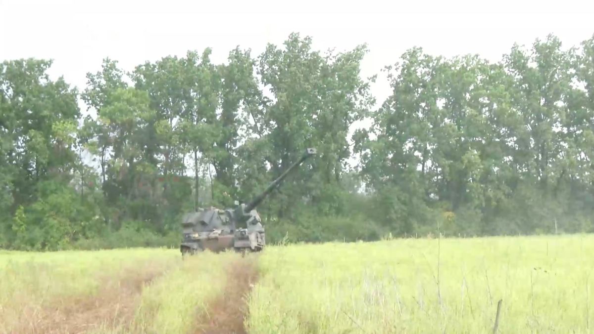 Як польська САУ Krab знищує росіян на передовій