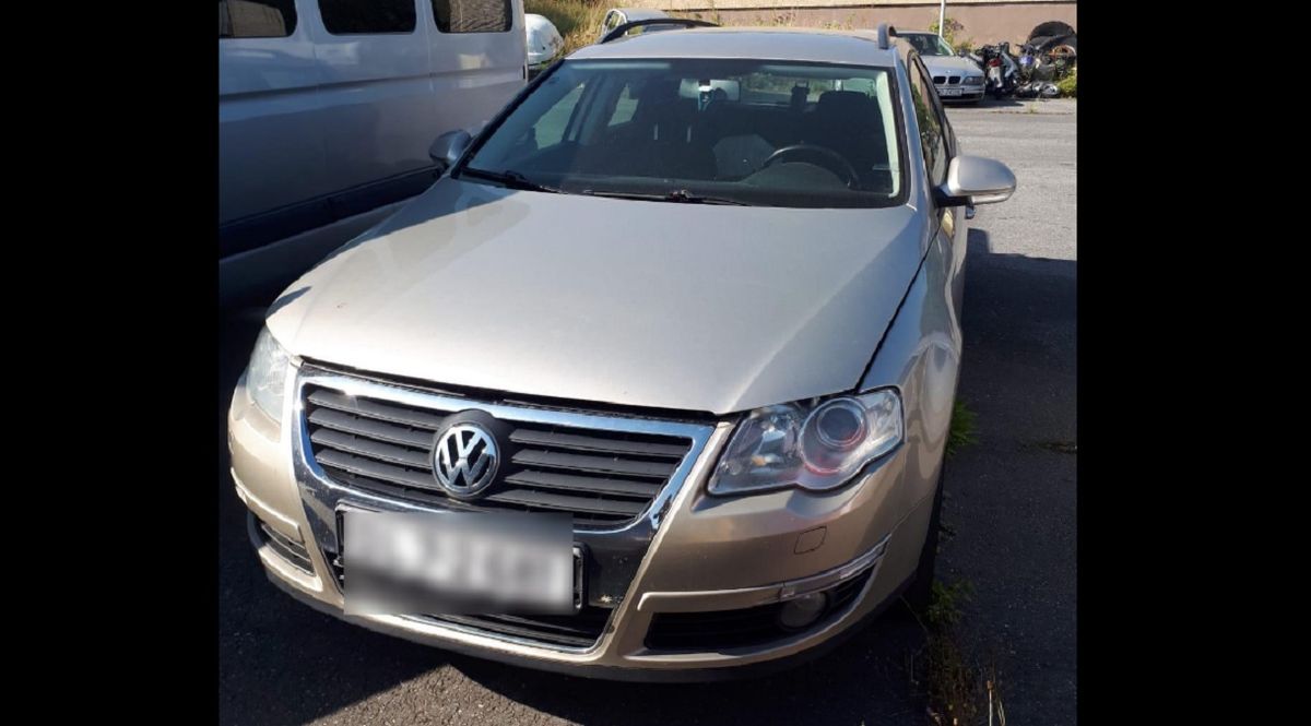 На кордоні з Польщею в киянина вилучили автомобіль Volkswagen Passat