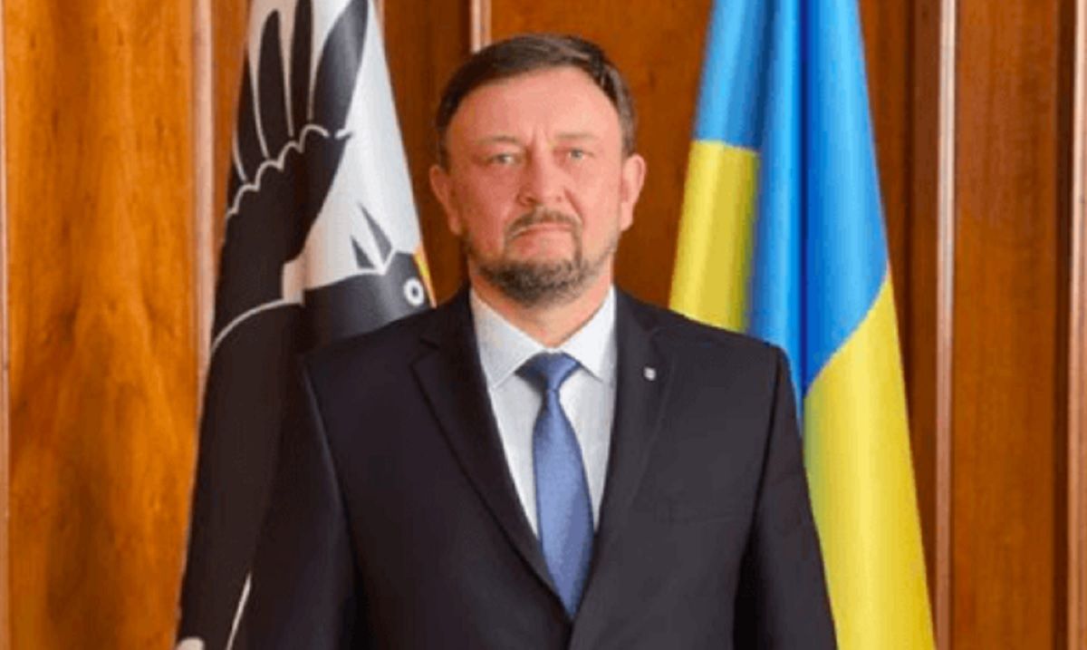 Зеленський звільнив голову Івано-Франківської РДА за появу п’яним на роботі