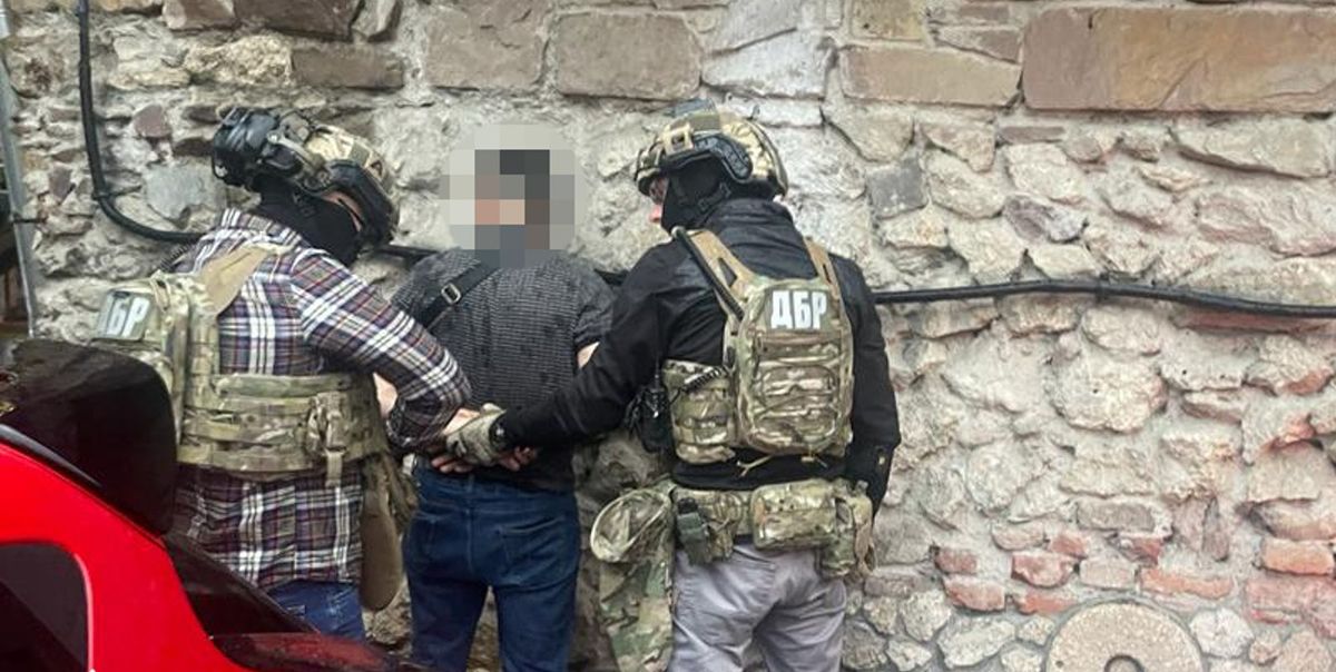 Чиновник тернопільської Держпродспоживслужби систематично вимагав хабарі від імпортерів квітів 