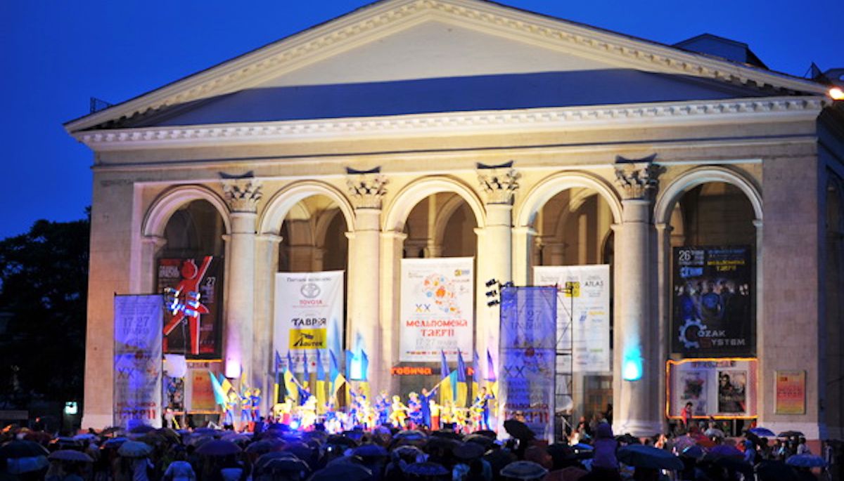Фестиваль «Мельпомена Таврії» розпочнеться одночасно у 25 театрах