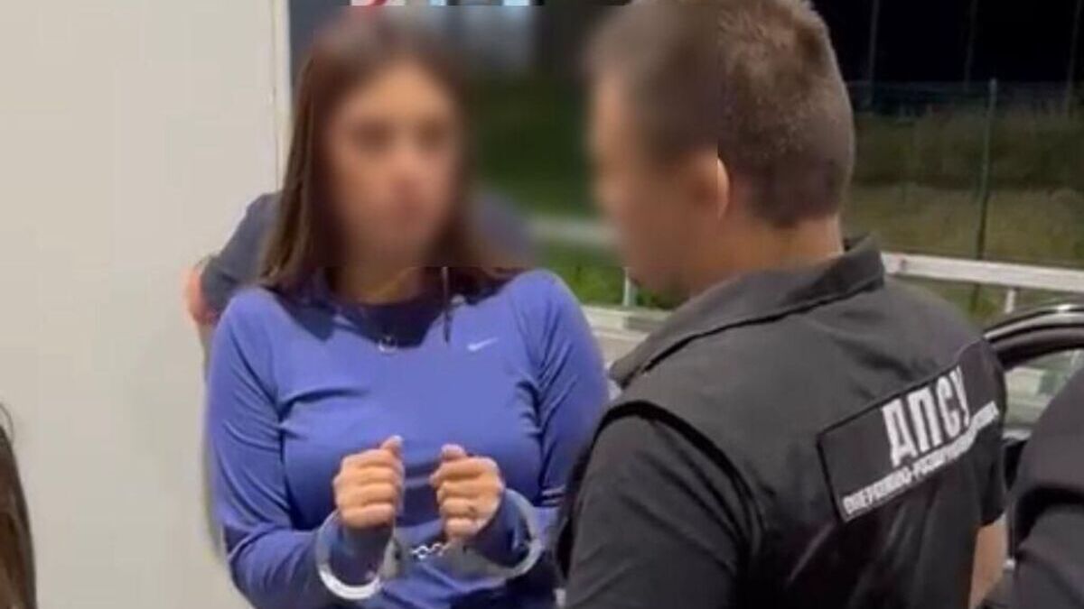 На Львівщині затримали жінку, яка везла дівчат для занять проституцією у Швеції