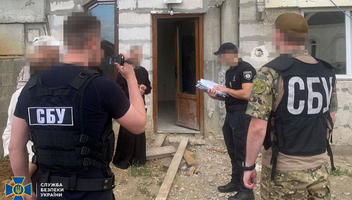Священнику із Закарпаття вручили підозру за пропаганду комуністичного режиму