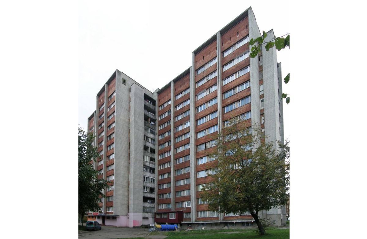 Львівська міськрада не змогла відсудити в російської фірми гуртожиток ЛАЗу