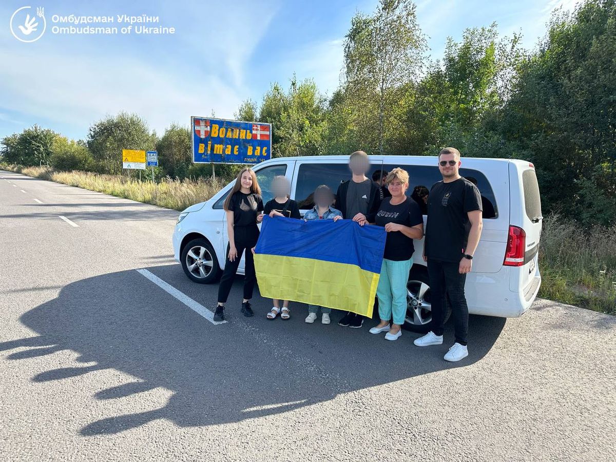 Україна повернула ще трьох дітей з Росії та окупації