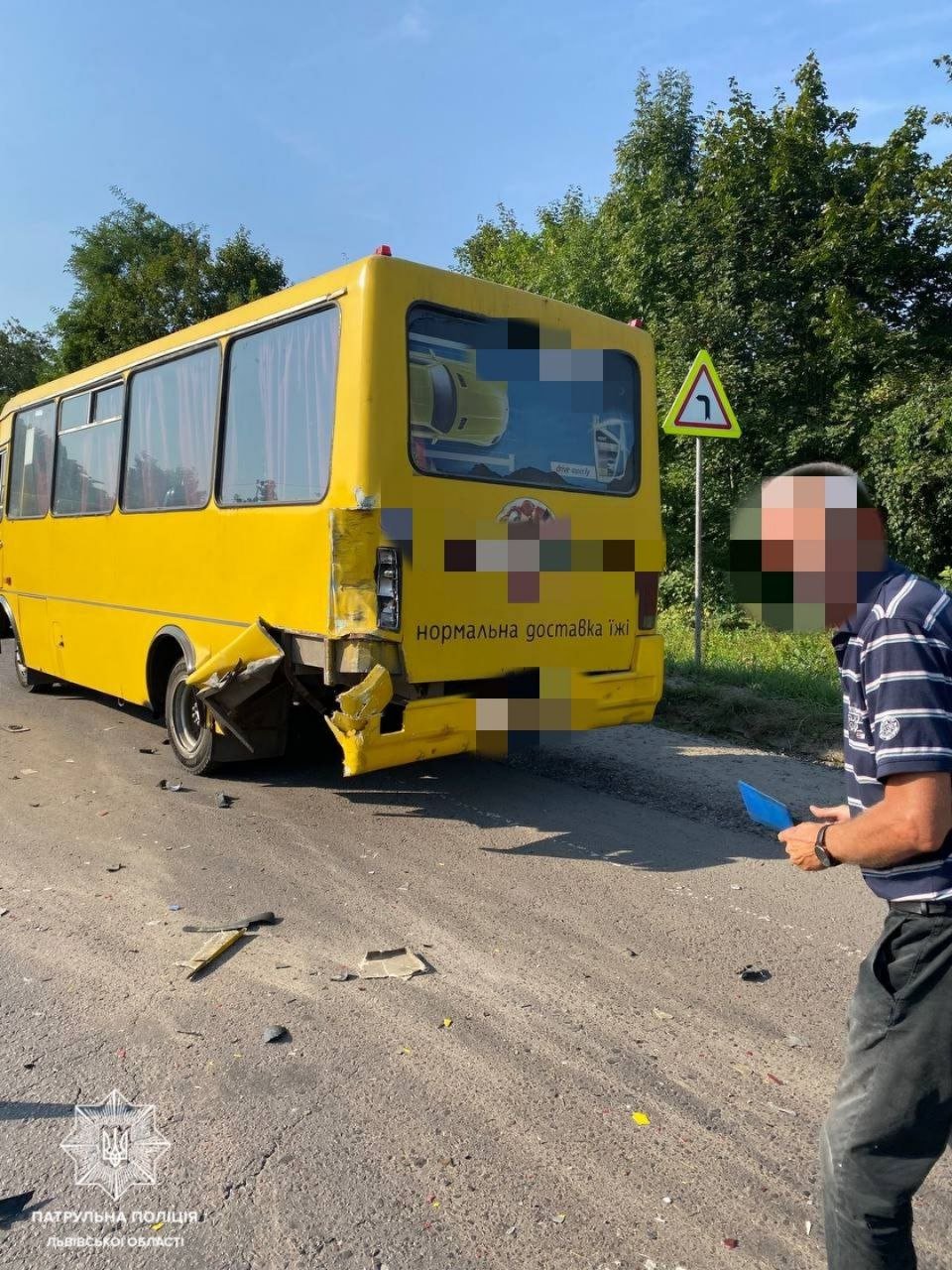 При втечі водій вчинив дві аварії (фото патрульної поліції Львова)