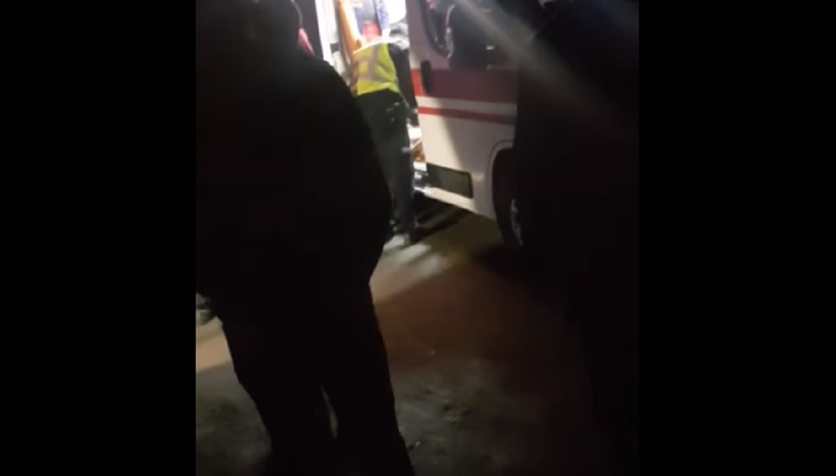Неадекватний 20-річний чоловік потрощив автомобілі на парковці в Бориславі