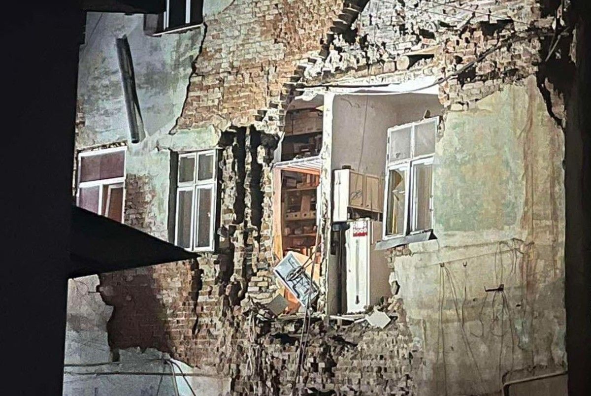 У Чернівцях знову обвалилася стіна історичного будинку