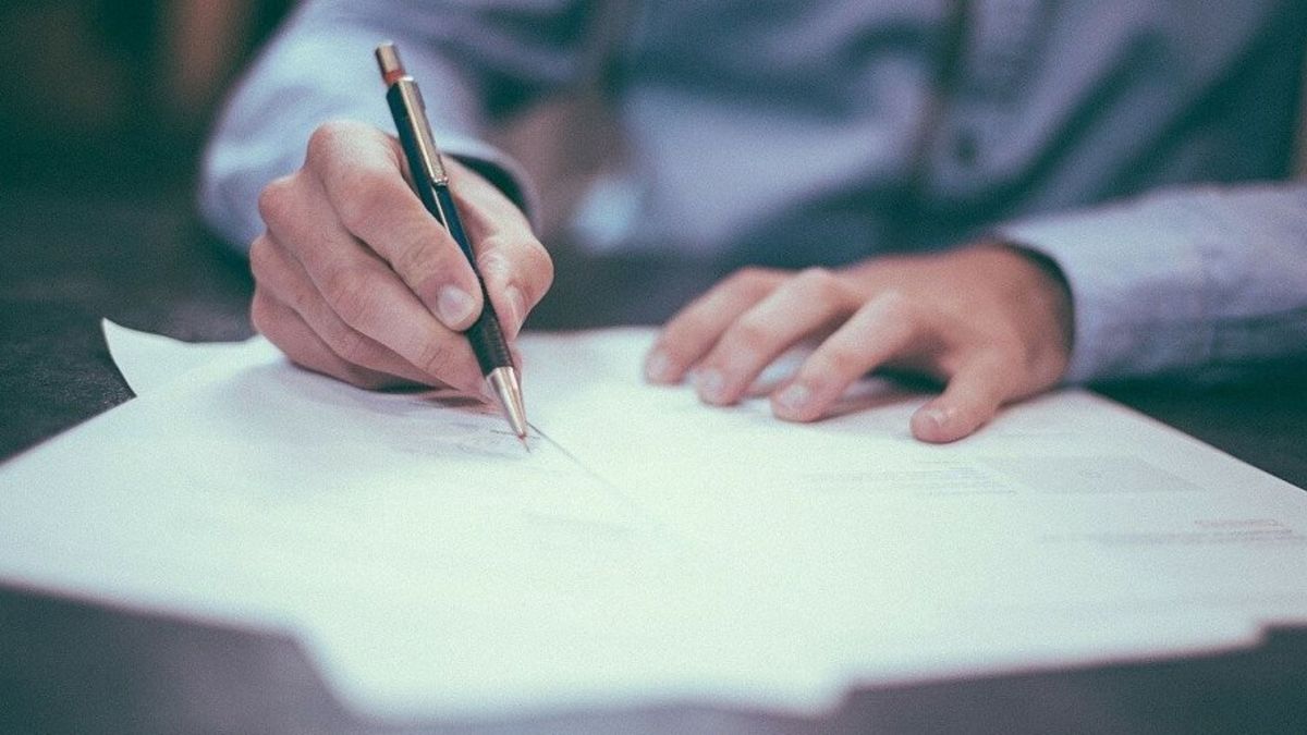 Нацкомісія зі стандартів державної мови дозволила писати назву Росії з маленької букви 