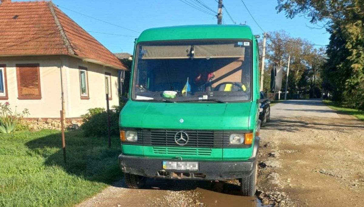 Біля Дрогобича 23-річний водій мікроавтобуса на смерть збив пішохода