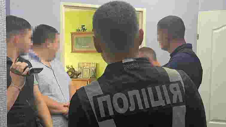 Підприємець з Червонограда допоміг втекти 10 ухилянтам за кордон