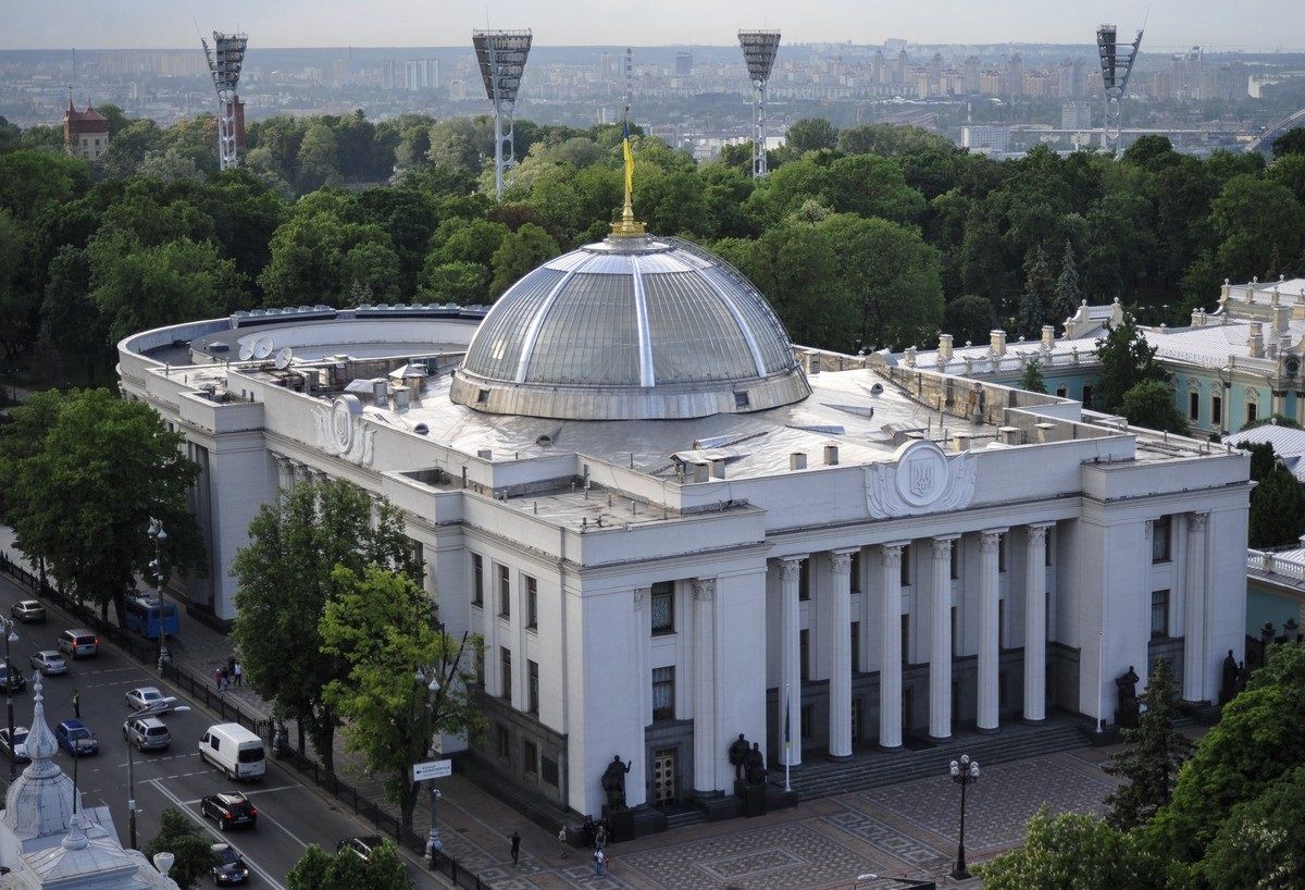 Стефанчук назвав імена депутатів, які не беруть участь у засіданнях Верховної Ради 