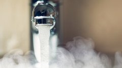 Хто кого «нагріває»?