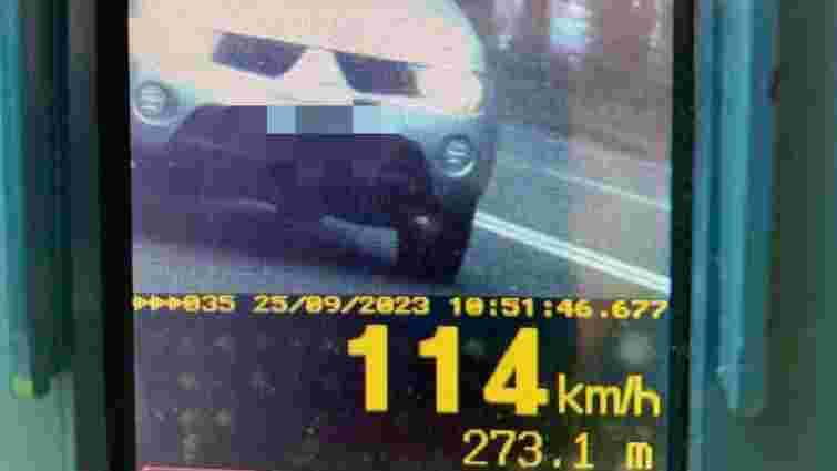 П’яного водія пікапа спіймали через перевищення швидкості на трасі Львів – Шегині