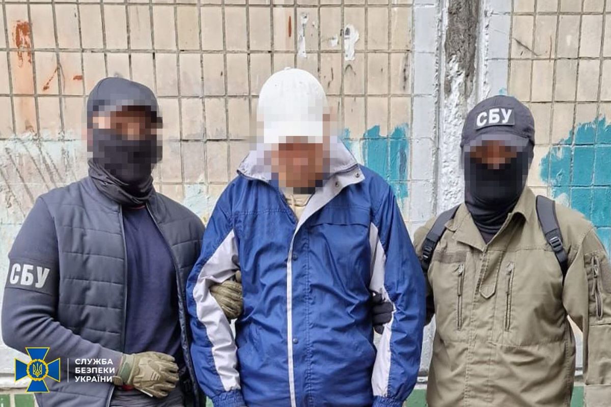 СБУ затримала двох коригувальників ракетної атаки по Києву